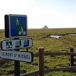 Le Rayon De Soleil A 8km Du Mont Saint Michel לינה וארוחת בוקר
